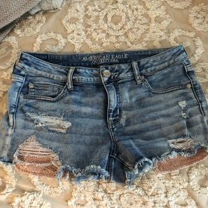American Eagle size 12 shortie short